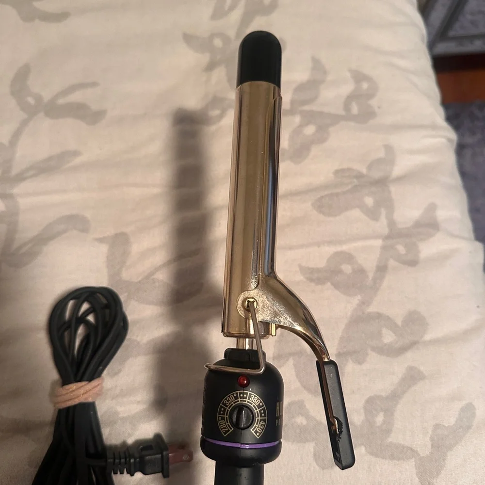 Hot Tools 24K Gold Extended Barrel Curling Iron 1 inch